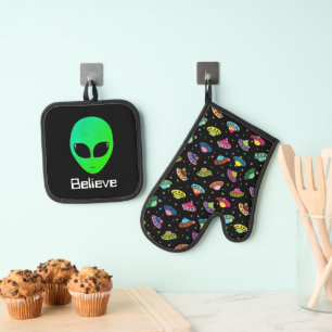 UFO Ruimteschip Buitenaards Hoofd Extraterestrial Ovenwant & Pannenlap Set