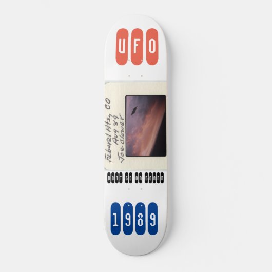UFO'S ZIJN ECHT / TST Skateboard (Voorkant)
