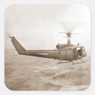 UH-1 Huey over Vietnam rijstvelden sticker