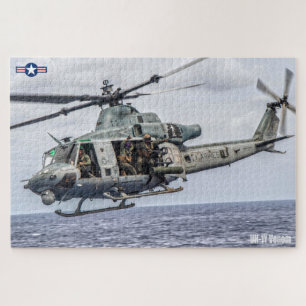 UH-1Y VENOM (20x30 INCH) Legpuzzel