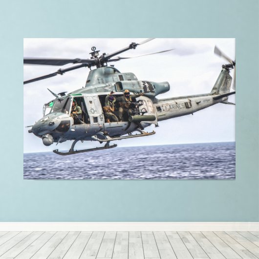 UH-1Y VENOM 40x60 Canvas Afdruk (Insitu (Houten vloer))