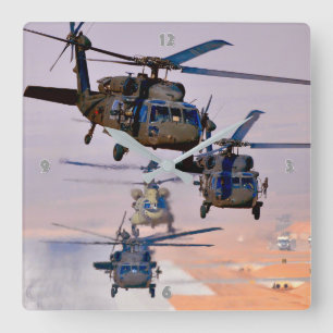 UH-60M ZWARTE HAWK VIERKANTE KLOK