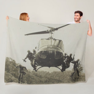 UH-I HUEY HELICOPTER FLEECE DEKEN