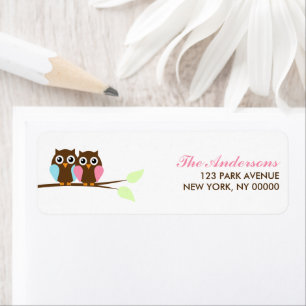 Uilen op een Branch Return Address Labels