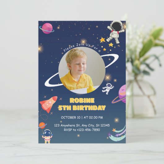 Uit deze uitnodiging van World Space Birthday (Staand voorkant)