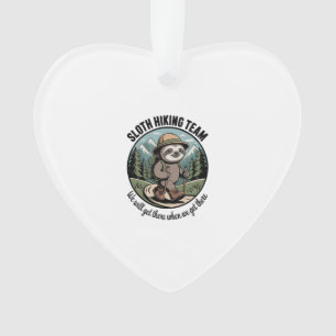 Uiteindelijk Komen We Er Wel Luiaard Wandelaar Ornament