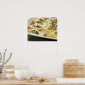 Uitgelekte deegschelpen met spinazie poster (Keuken)