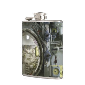 uitkomen op een oude retro-onderzeeër heupfles (Links)