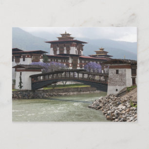 Uitkragende brug nabij het Punakha Dzong-paleis Briefkaart