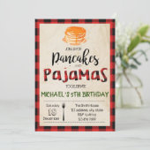 Uitnodiging Buffalo ruit pannenkoeken pyjama feest (Staand voorkant)