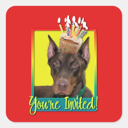 Uitnodiging Cupcake - Doberman - Rood - Rocky Vierkante Sticker (Voorkant)
