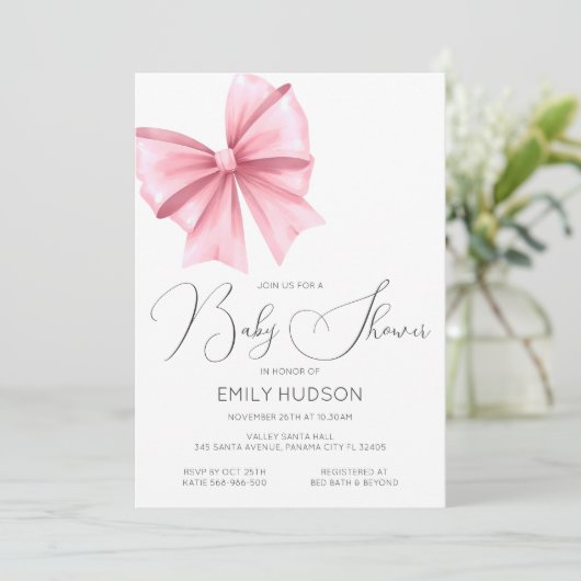 Uitnodiging met bewerkbare roze strik Coquette (Staand voorkant)