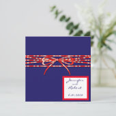 Uitnodiging tot rode witte en blauwe bruiloft (Staand voorkant)