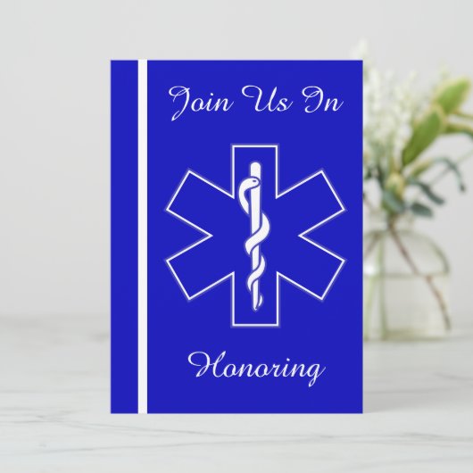 Uitnodiging tot uittreding van medisch noodtechnic (Staand voorkant)