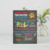Uitnodiging van de Birthday Pool van Chalkboard (Staand voorkant)