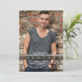 Uitnodiging voor afstudeerfoto moderne afgestudeer (Staand voorkant)