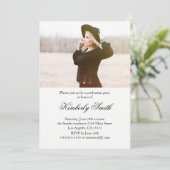 Uitnodiging voor afstuderen van scriptlettertype (Staand voorkant)