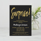 Uitnodiging voor Black Gold Script Surprise Party (Staand voorkant)