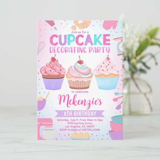 Uitnodiging voor Cupcake Versiering Feestje, Bewer (Staand voorkant)