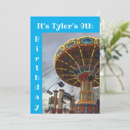 Uitnodiging voor een verjaardagsfeestje in een pre (Staand voorkant)