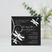 Uitnodiging voor een zwarte en witte dragonfly bru (Staand voorkant)