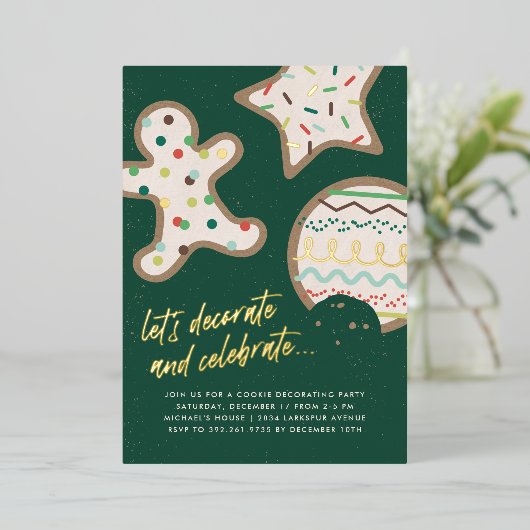 Uitnodiging voor groene kerstkoekjes Decorting Par (Staand Voorkant)