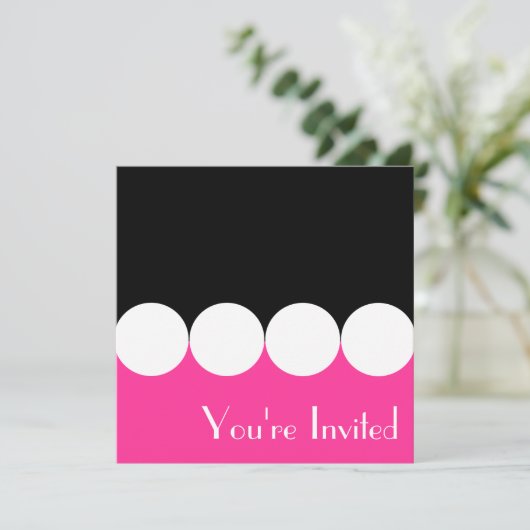 uitnodiging voor roze en zwarte feestdag (Staand voorkant)