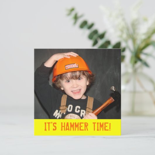 Uitnodiging voor verjaardagsfeest met bouwgereedsc (Staand voorkant)