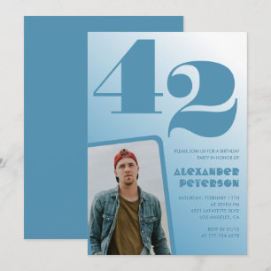 Uitnodigingen voor 42ste verjaardag met blauwe man
