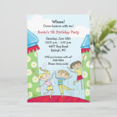 Uitnodigingen voor Bounce House-feestjes: Groene J (Staand voorkant)