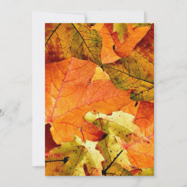 Uitnodigingskaart voor herfstbladeren. kaart