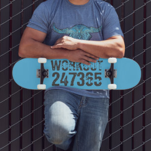 Uitstekende en gekraste tekst Werkout 247365 blauw Skateboard