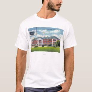 Uitzicht aan de buitenkant van Sint-Bernardine van T-shirt