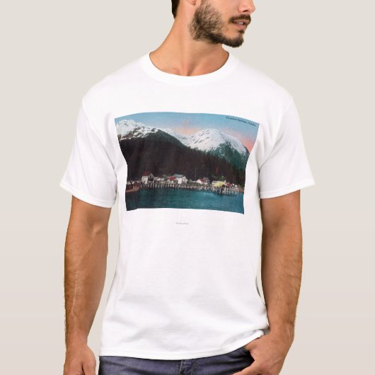 Uitzicht met DocksTenakee Springs, AK T-shirt (Voorkant)