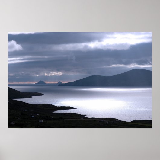 uitzicht met skellig gesteente poster (Voorkant)