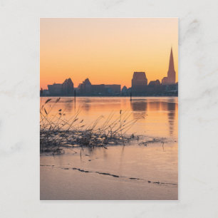 Uitzicht op Rostock in zonsopgang Briefkaart