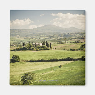 Uitzicht over het Toscaanse landschap tot boerderi Magneet