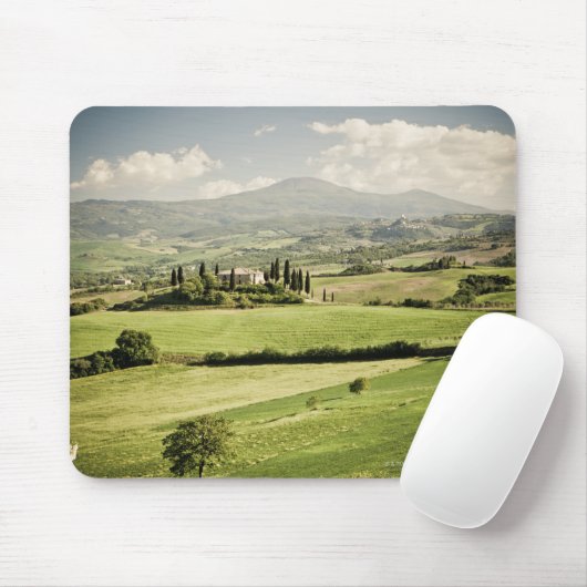 Uitzicht over het Toscaanse landschap tot boerderi Muismat (Met muis)