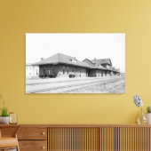 Uitzicht spoorwegstation canvas afdruk (Insitu (Woonkamer))