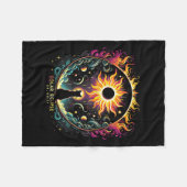 Uitzicht Totaliteit April 8 2024 Solar Eclipse Cat Fleece Deken (Voorkant (Horizontaal))