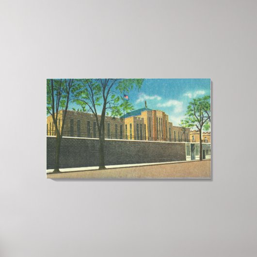 Uitzicht van binnenkomst in de gevangenis van Aubu Canvas Afdruk (Voorkant)