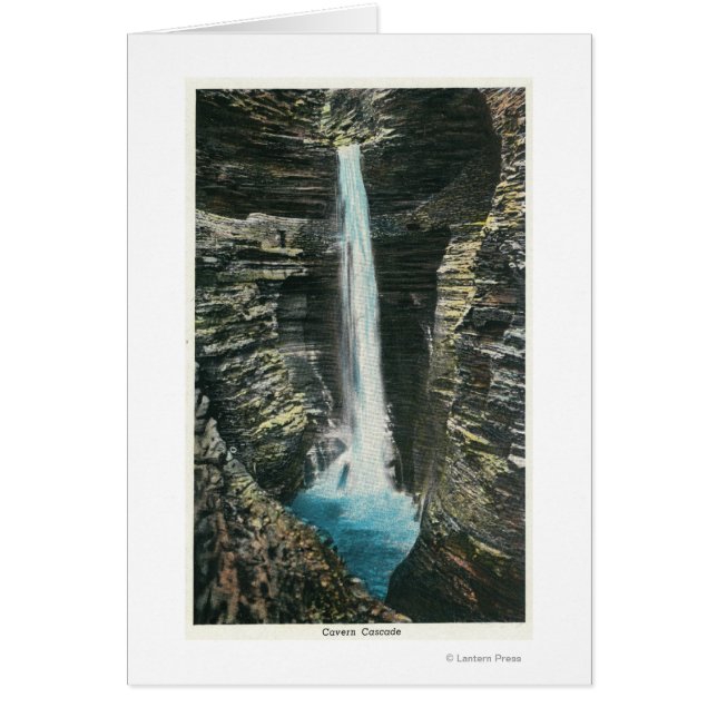 Uitzicht van Cavern Cascade (Voorkant)