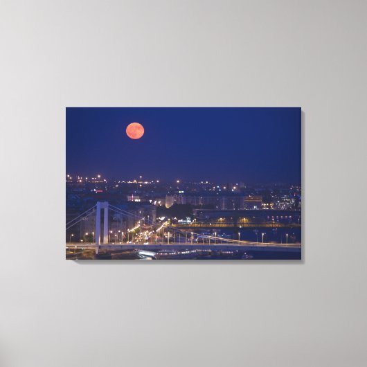 Uitzicht van de Basis van de Visserij naast Matyas Canvas Afdruk (Voorkant)