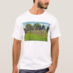 Uitzicht van de botanische tuinen in het Beardsley T-shirt
