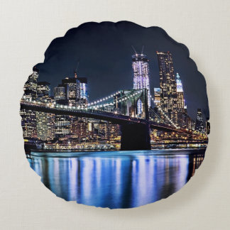 Uitzicht van de Brooklyn bridge-reflectie in New Y Rond Kussen