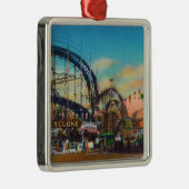 Uitzicht van de Cyclone-achtbaan # 1 Metalen Ornament (Rechts)