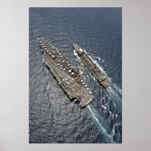 Uitzicht van de luchtvervoerder van vliegtuig USS Poster