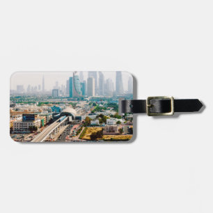 Uitzicht van de metrolijn en de wolkenkrabbers in  bagagelabel