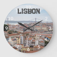 Uitzicht van de oude stad Lissabon en 25 april bru