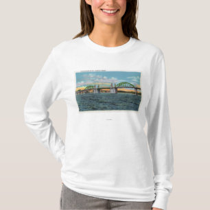Uitzicht van de Siuslaw River Bridge T-shirt
